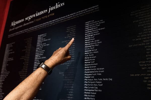 En un museo de Segovia se exhibe una lista de los judíos segovianos que vivieron en la ciudad antes de la expulsión en 1492.